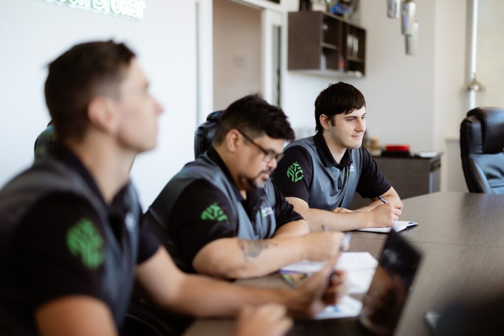 At a glance what insurance does a carpenter need