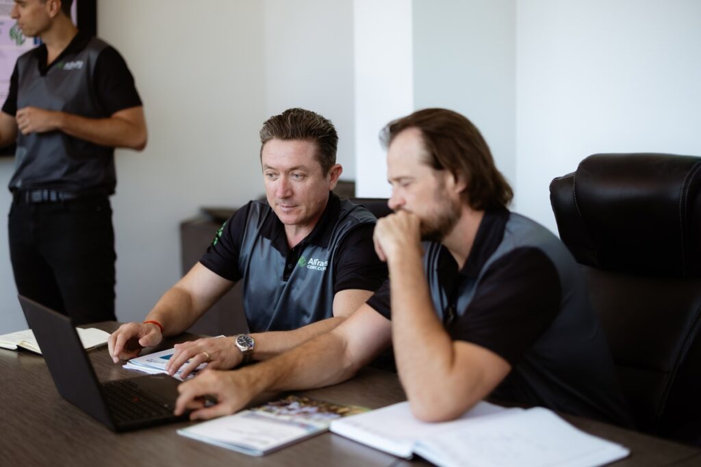 What does insurance cost for plumbing businesses?